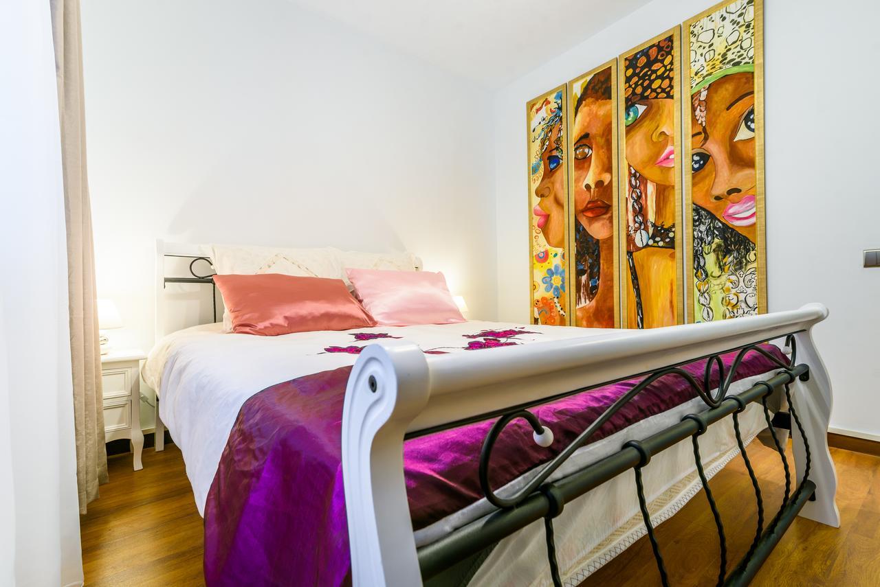 Bucharest Pedestrian Old Town 3 Bedrooms By Orchid Garden Exterior photo
